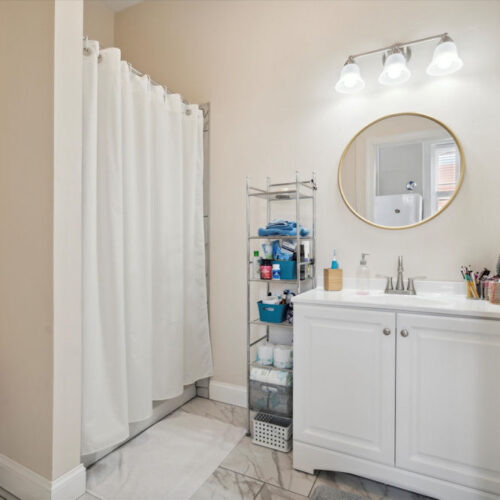 Women’s Flagship House Bathroom